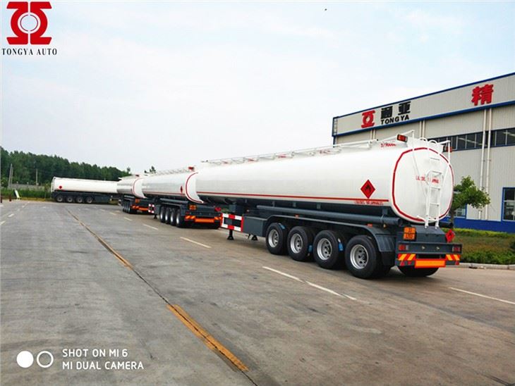 Remolque cisterna de combustible de 4 ejes