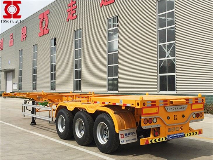 Semirremolque de transporte de contenedores