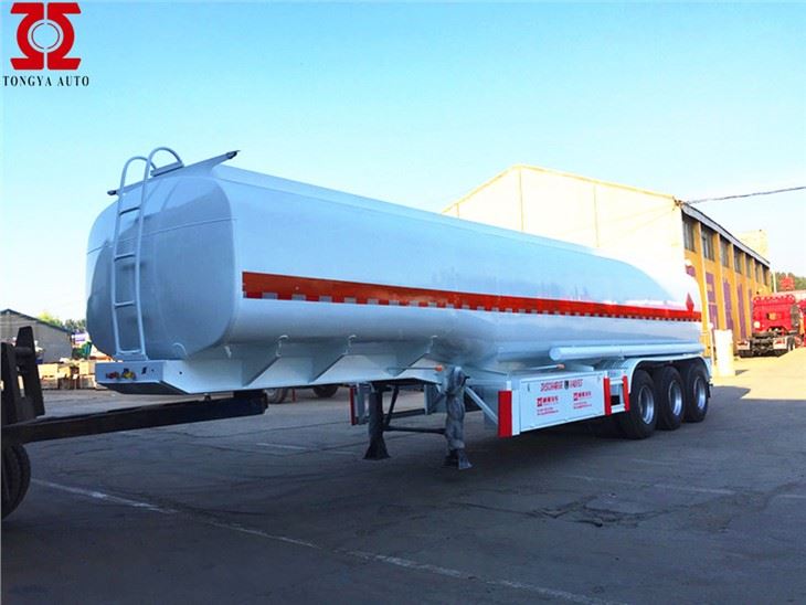 Remolque de transporte de petróleo