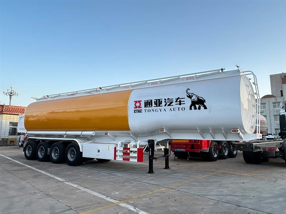Semirremolque cisterna de combustible de 4 ejes y 54000 litros