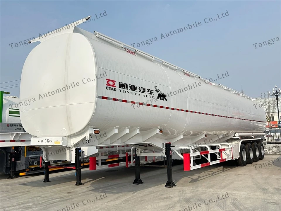 Semirremolque cisterna de combustible de 4 ejes 80000L