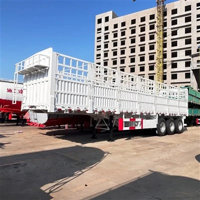 Semirremolque de 3 ejes con valla para transporte de carga a granel